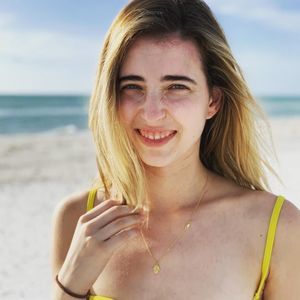 Meet your Posher, Claudia